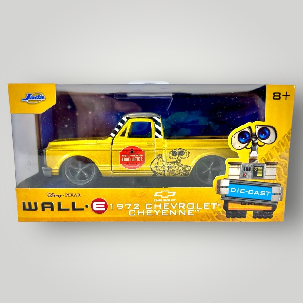 Jada 1:32 Disney Pixar Wall-E 1972 Chevrolet Cheyenne Diecast Model 34925 Yellow